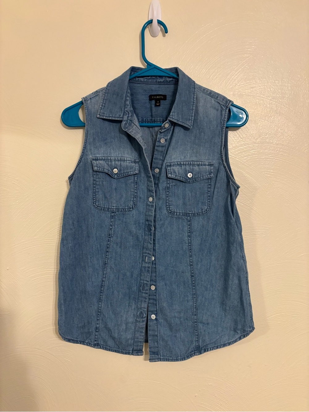 Talbots Chambray Denim Sleeveless Button Down Shirt Size 4